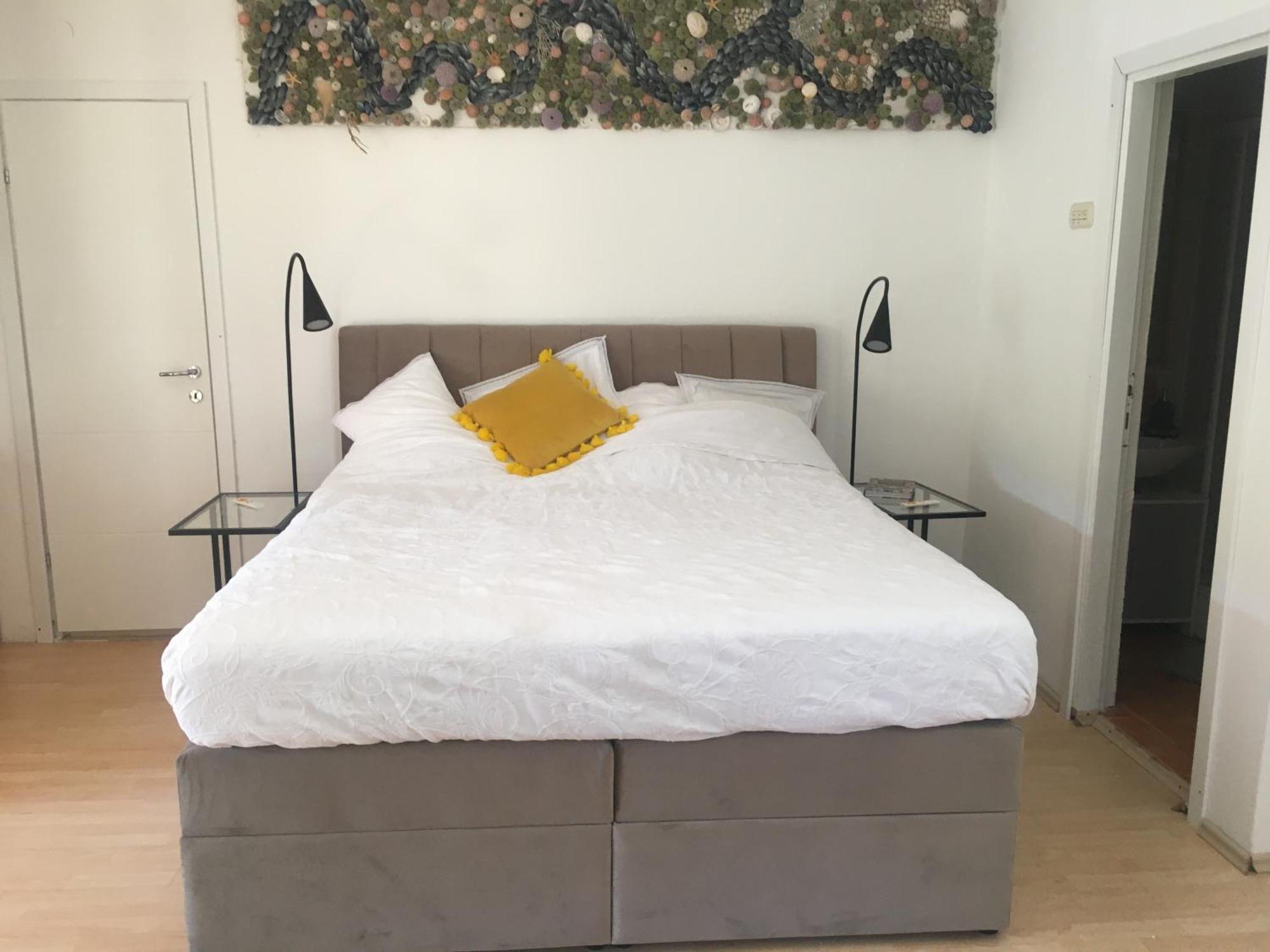 By The Sea With Private Heated Hydromassage Pool Zirje